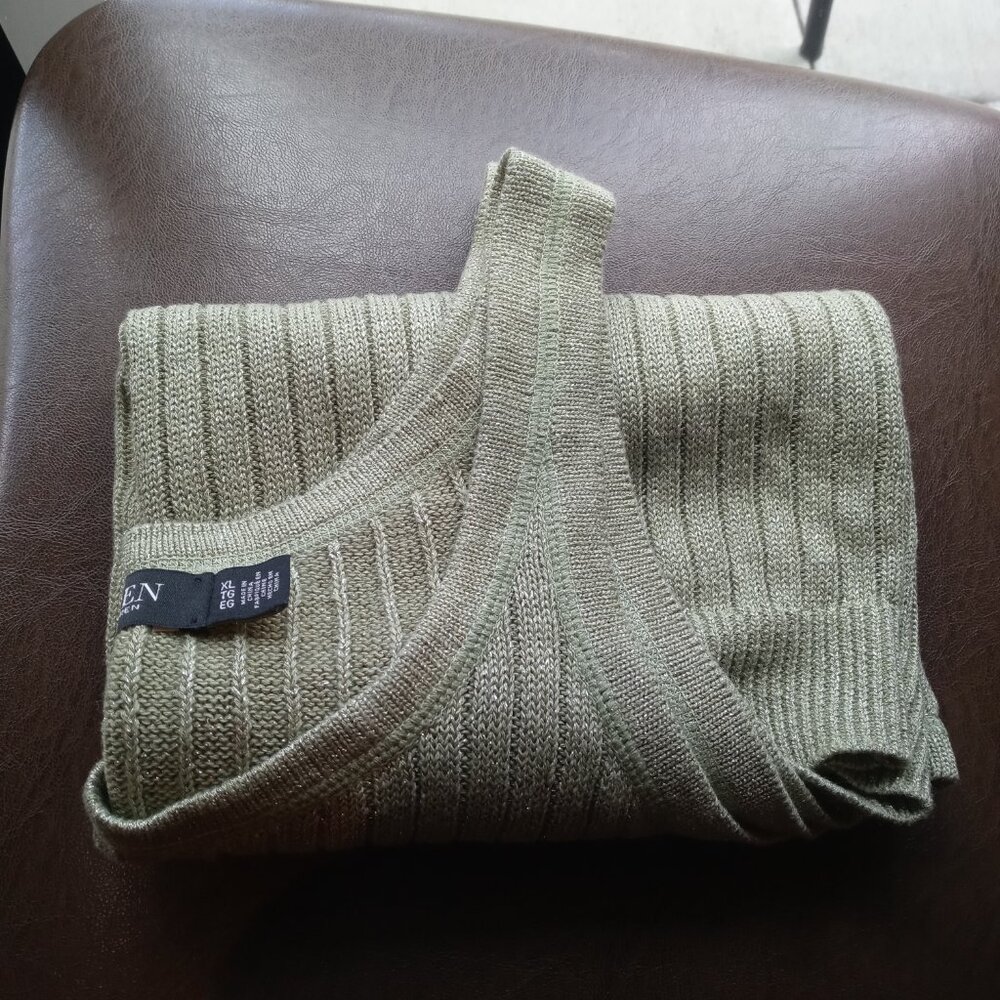 LAUREN RALPH LAUREN metallic rib knit sweater tank top in light olive (XL) - Picture 7 of 9
